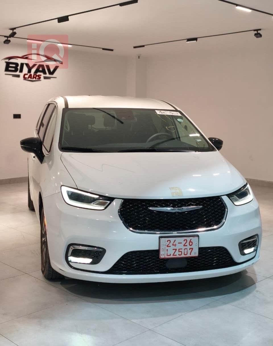 https://cdn.iqcars.io42a2b531-c8a6-46bb-bab6-cbbc04e828ed_2.jpg